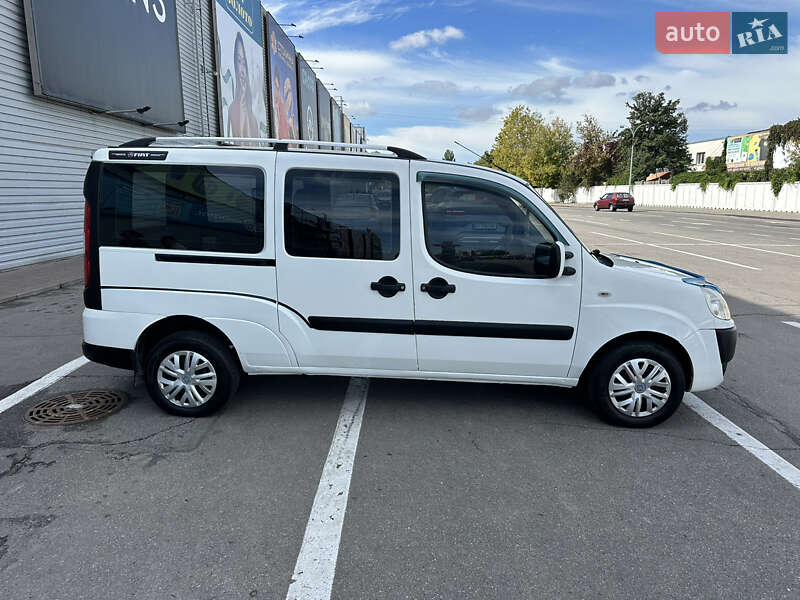 Минивэн Fiat Doblo 2005 в 