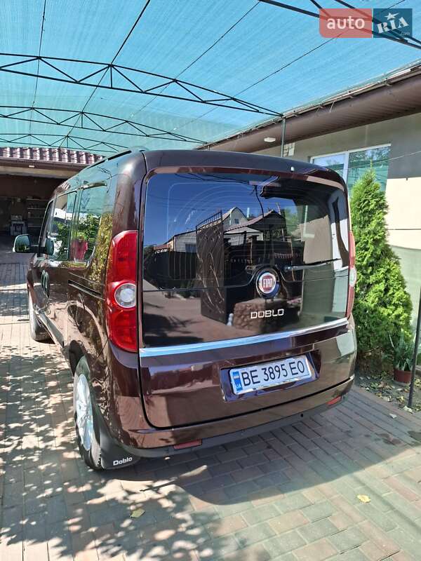 Минивэн Fiat Doblo 2012 в Николаеве