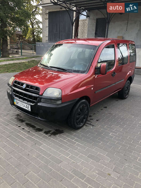Минивэн Fiat Doblo 2002 в Луцке
