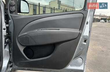 Минивэн Fiat Doblo 2012 в 
