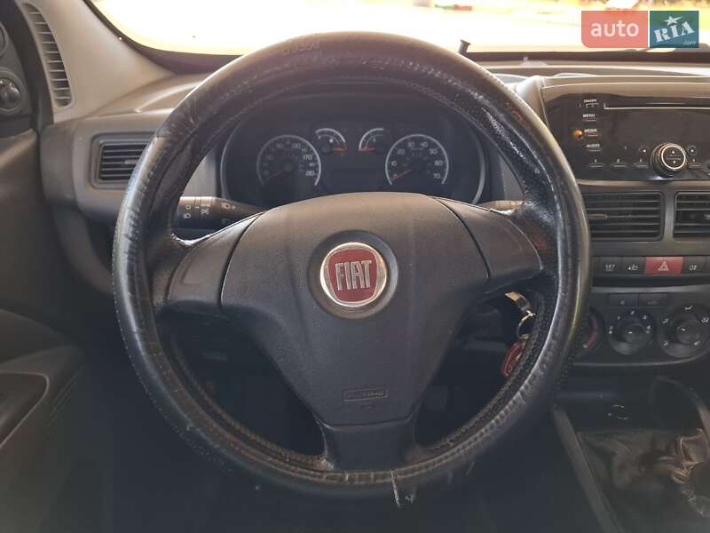 Минивэн Fiat Doblo 2010 в Николаеве