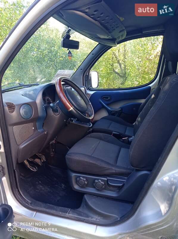 Грузовой фургон Fiat Doblo 2003 в Монастыриске