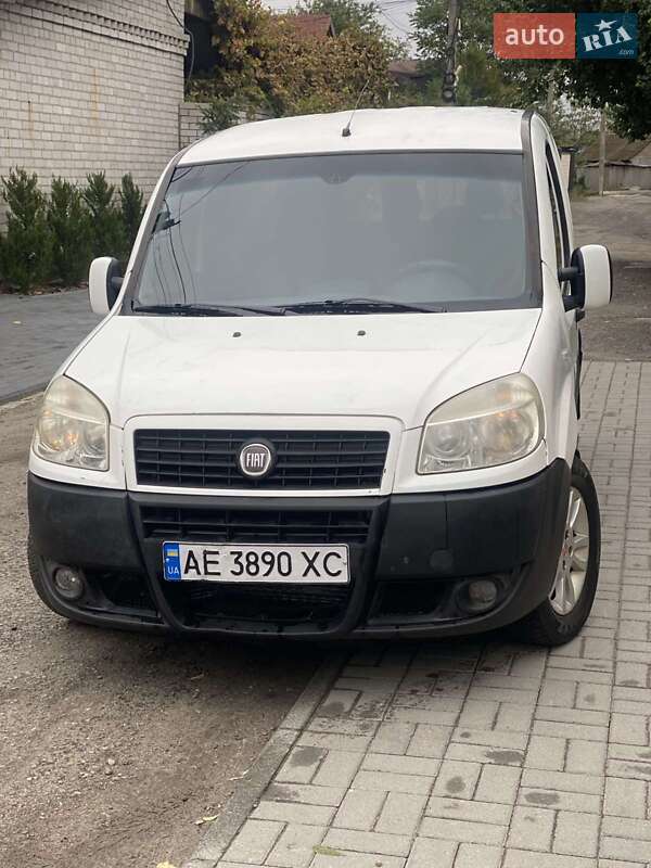 Минивэн Fiat Doblo 2008 в 