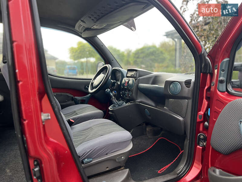 Минивэн Fiat Doblo 2001 в Жовкве