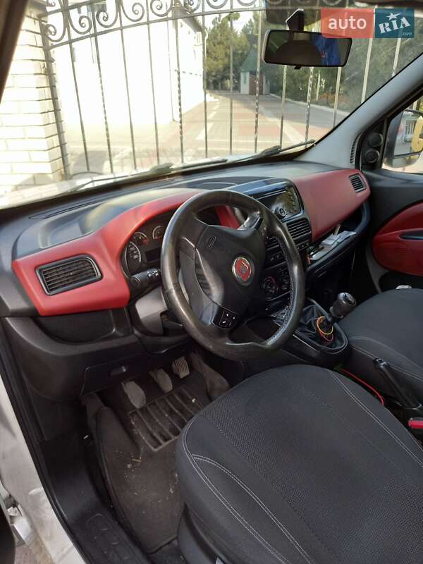 Грузовой фургон Fiat Doblo 2010 в Вольнянске фото 16 Грузовой фургон Fiat Doblo 2010 в Вольнянске