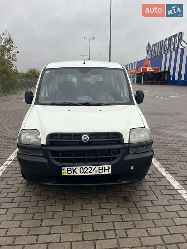 Минивэн Fiat Doblo 2005 в Дубно