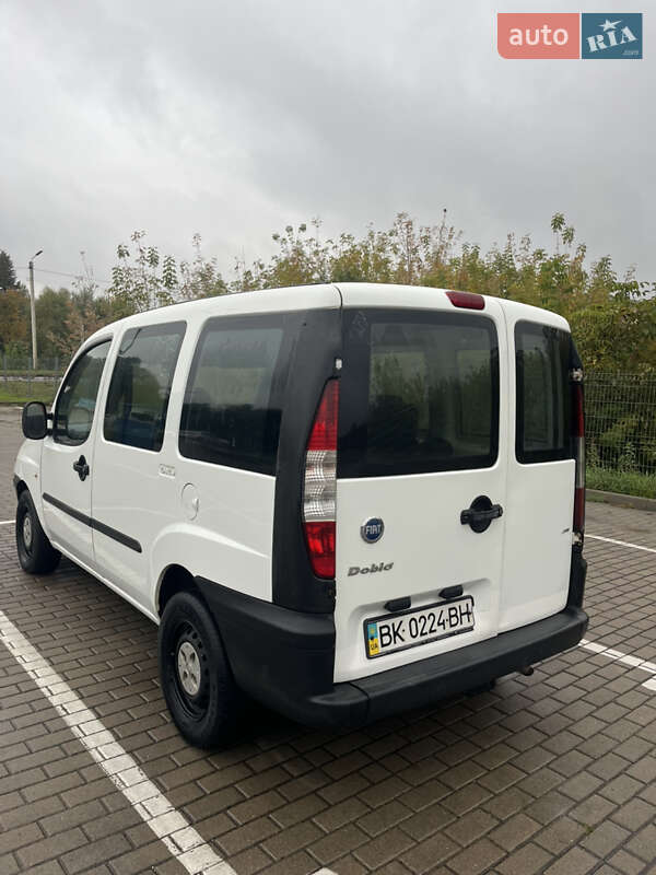 Минивэн Fiat Doblo 2005 в Дубно
