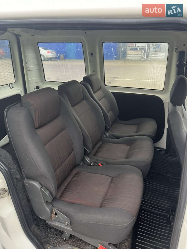 Минивэн Fiat Doblo 2005 в Дубно