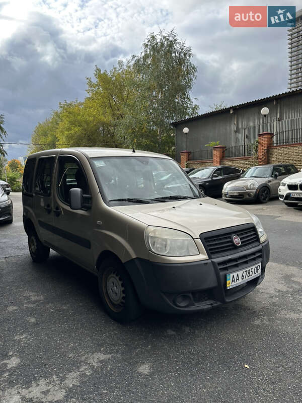 Минивэн Fiat Doblo 2015 в Киеве