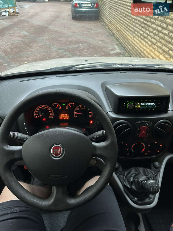 Минивэн Fiat Doblo 2015 в Киеве