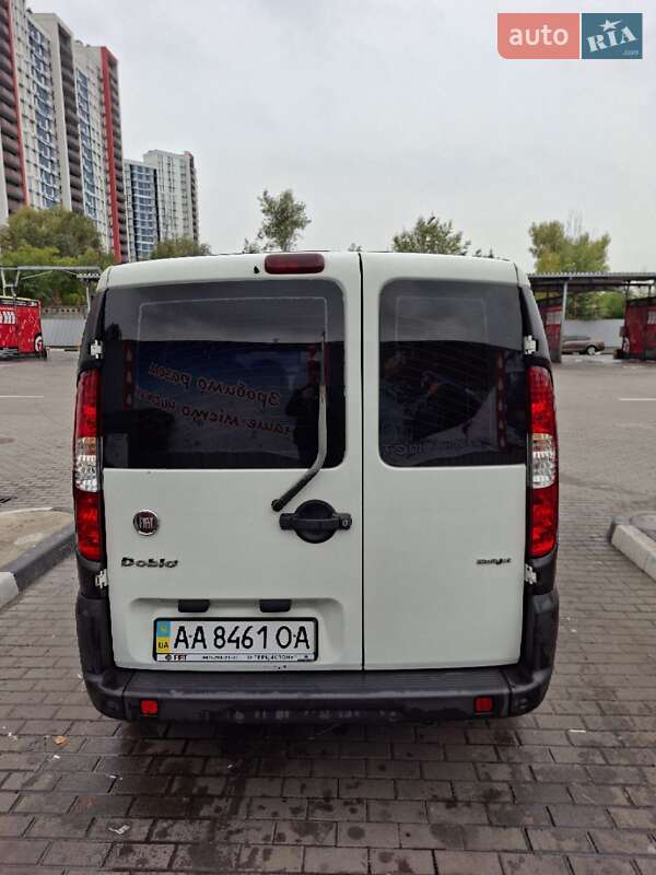 Минивэн Fiat Doblo 2013 в Киеве