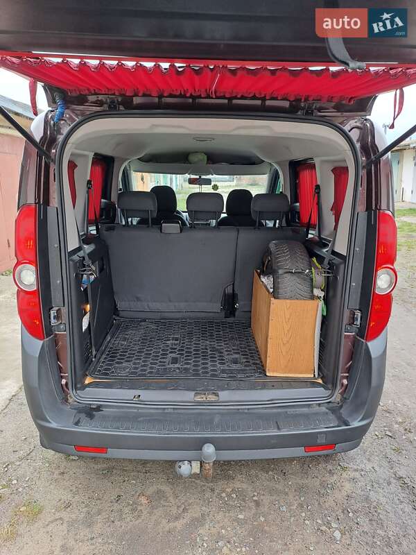 Минивэн Fiat Doblo 2010 в Нетешине