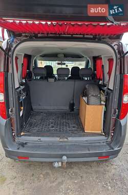 Мінівен Fiat Doblo 2010 в 