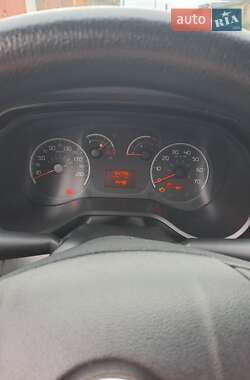 Мінівен Fiat Doblo 2010 в 