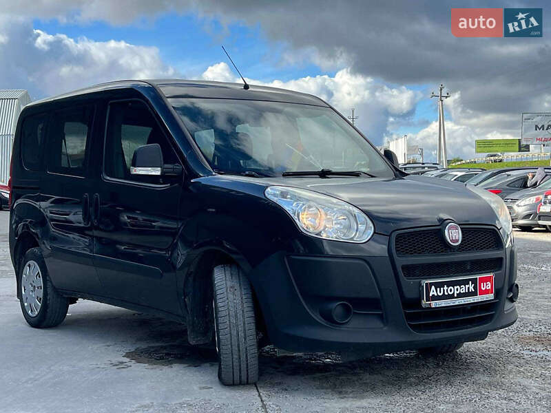 Мінівен Fiat Doblo 2011 в Львові