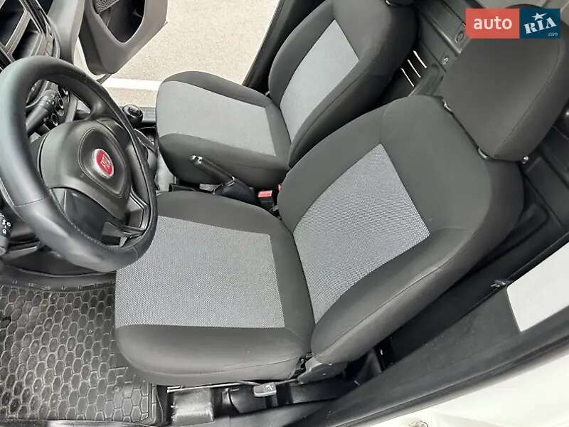 Грузовой фургон Fiat Doblo 2017 в Киеве
