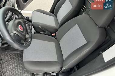 Вантажний фургон Fiat Doblo 2017 в 