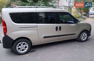 Минивэн Fiat Doblo 2010 в 