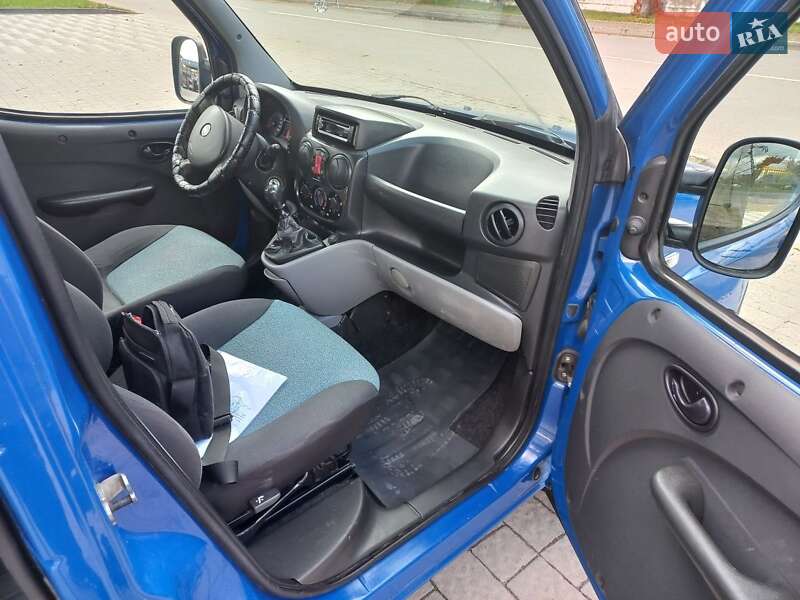 Мінівен Fiat Doblo 2011 в Львові