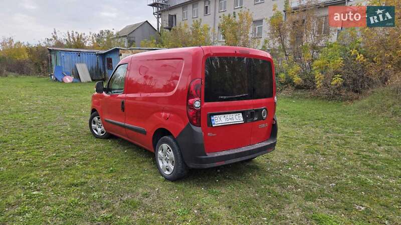 Вантажний фургон Fiat Doblo 2012 в Тернополі