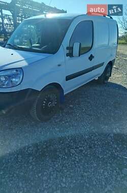 Грузовой фургон Fiat Doblo 2006 в  фото 6 Грузовой фургон Fiat Doblo 2006 в