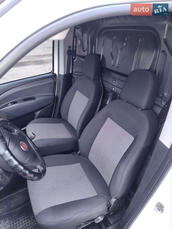 Грузовой фургон Fiat Doblo 2011 в Василькове