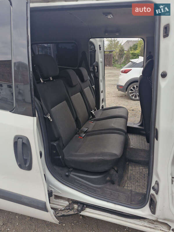 Мінівен Fiat Doblo 2017 в Дніпрі фото 2 Мінівен Fiat Doblo 2017 в Дніпрі