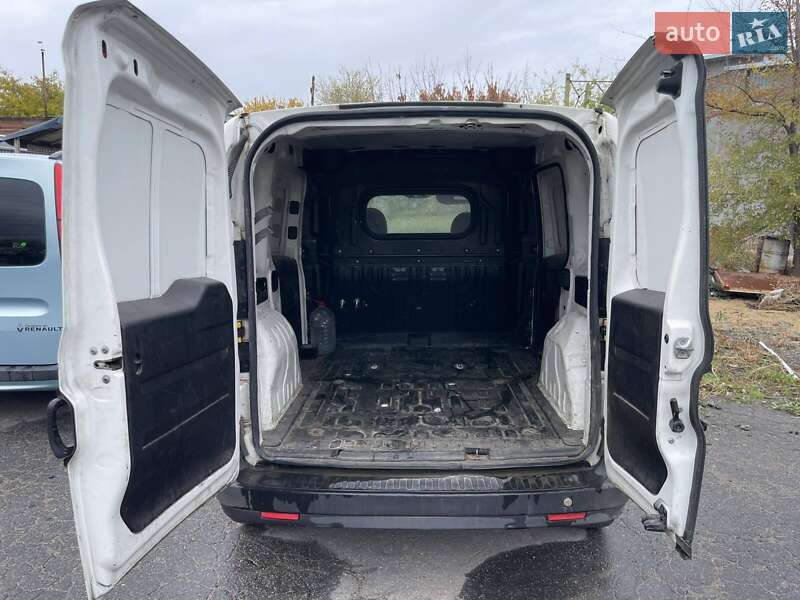Вантажний фургон Fiat Doblo 2011 в Миколаєві фото 5 Вантажний фургон Fiat Doblo 2011 в Миколаєві
