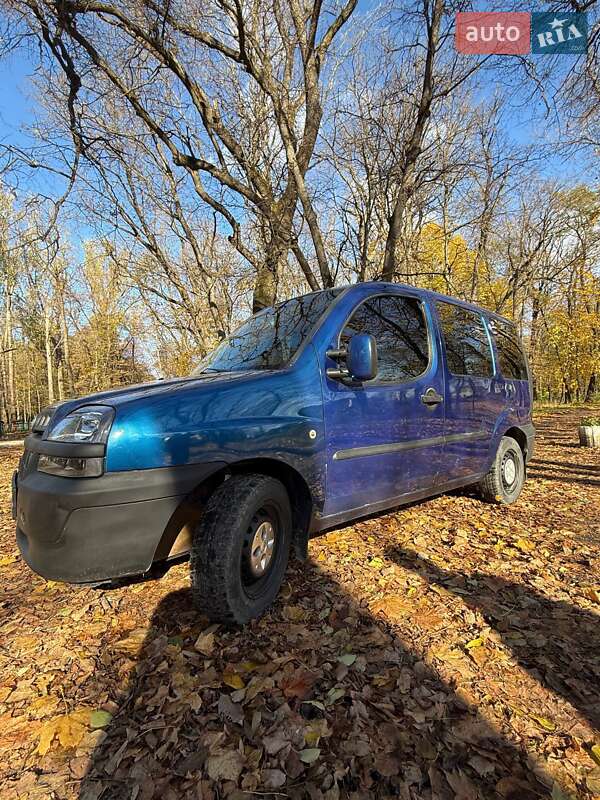 Минивэн Fiat Doblo 2003 в Борщеве