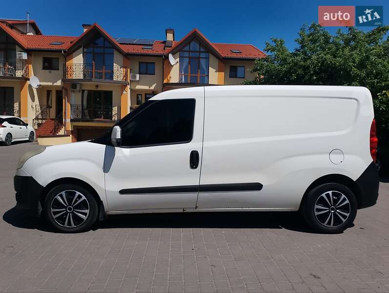 Вантажний фургон Fiat Doblo 2011 в Львові фото 2 Вантажний фургон Fiat Doblo 2011 в Львові