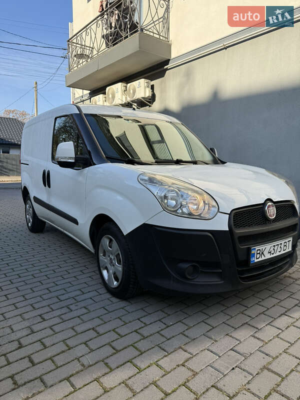 Fiat Doblo 2012