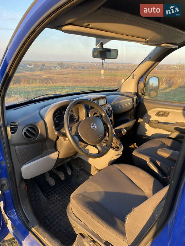 Мінівен Fiat Doblo 2006 в Рівному