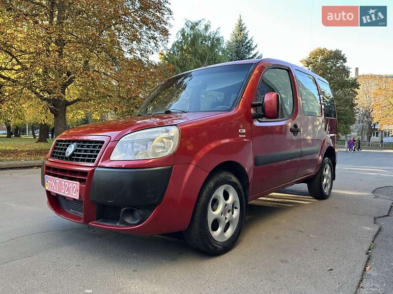 Мінівен Fiat Doblo 2006 в Рівному фото 8 Мінівен Fiat Doblo 2006 в Рівному