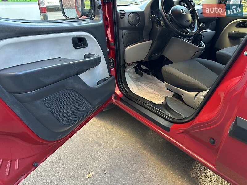 Мінівен Fiat Doblo 2006 в Рівному фото 25 Мінівен Fiat Doblo 2006 в Рівному