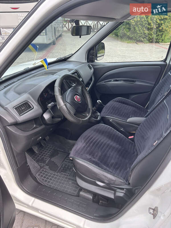 Минивэн Fiat Doblo 2011 в Ивано-Франково фото 17 Минивэн Fiat Doblo 2011 в Ивано-Франково