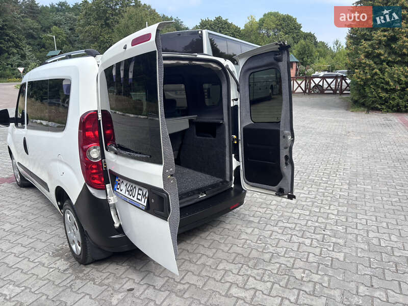 Минивэн Fiat Doblo 2011 в Ивано-Франково фото 13 Минивэн Fiat Doblo 2011 в Ивано-Франково