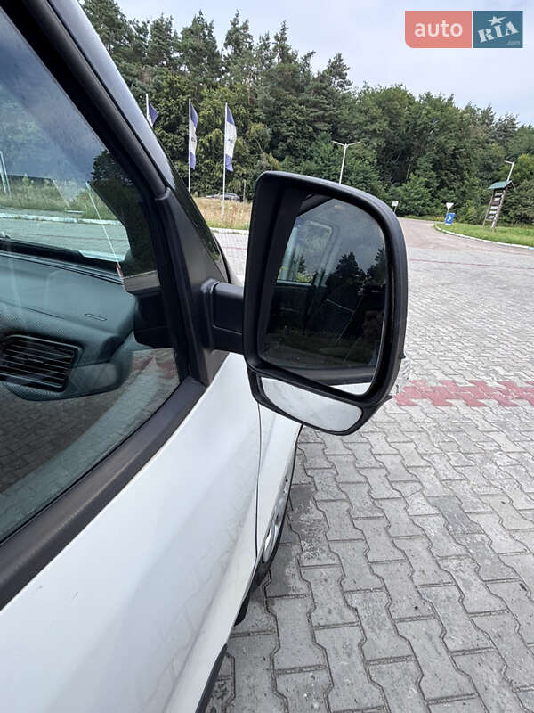 Минивэн Fiat Doblo 2011 в Ивано-Франково фото 29 Минивэн Fiat Doblo 2011 в Ивано-Франково