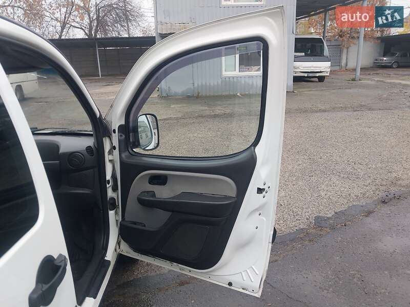 Минивэн Fiat Doblo 2007 в Николаеве фото 20 Минивэн Fiat Doblo 2007 в Николаеве