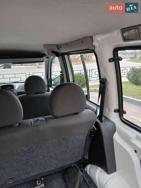 Минивэн Fiat Doblo 2010 в Коростене фото 16 Минивэн Fiat Doblo 2010 в Коростене