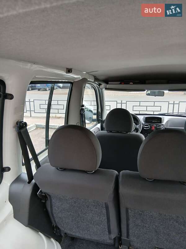 Минивэн Fiat Doblo 2010 в Коростене фото 14 Минивэн Fiat Doblo 2010 в Коростене