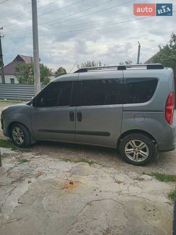 Минивэн Fiat Doblo 2011 в Днепре