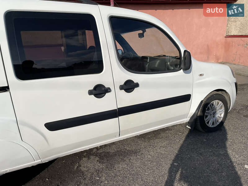 Мінівен Fiat Doblo 2009 в Острозі фото 19 Мінівен Fiat Doblo 2009 в Острозі