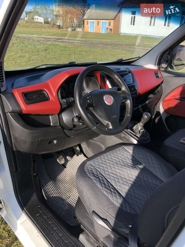 Грузовой фургон Fiat Doblo 2010 в Ковеле