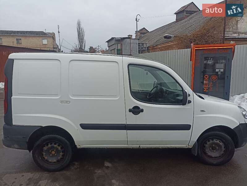 Вантажний фургон Fiat Doblo 2007 в Києві