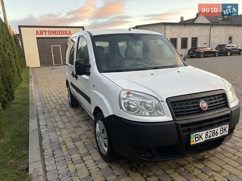 Минивэн Fiat Doblo 2008 в Тернополе