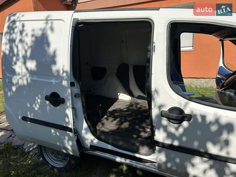 Вантажний фургон Fiat Doblo 2005 в Хмельницькому фото 16 Вантажний фургон Fiat Doblo 2005 в Хмельницькому