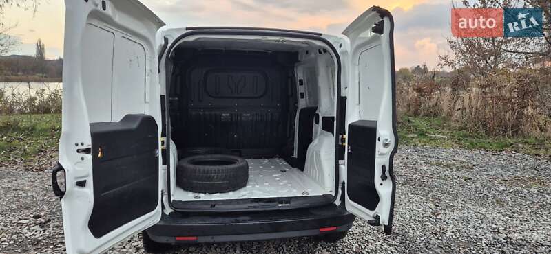 Грузовой фургон Fiat Doblo 2019 в Виннице