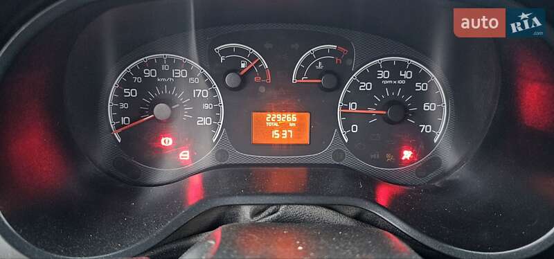 Вантажний фургон Fiat Doblo 2012 в Бобровиці фото 12 Вантажний фургон Fiat Doblo 2012 в Бобровиці