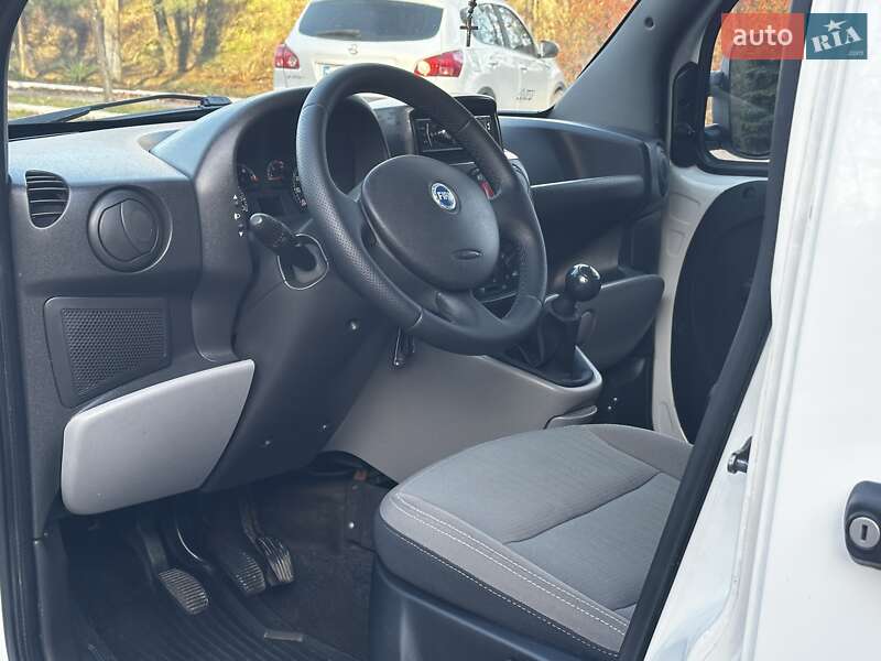Мінівен Fiat Doblo 2006 в Дрогобичі фото 47 Мінівен Fiat Doblo 2006 в Дрогобичі