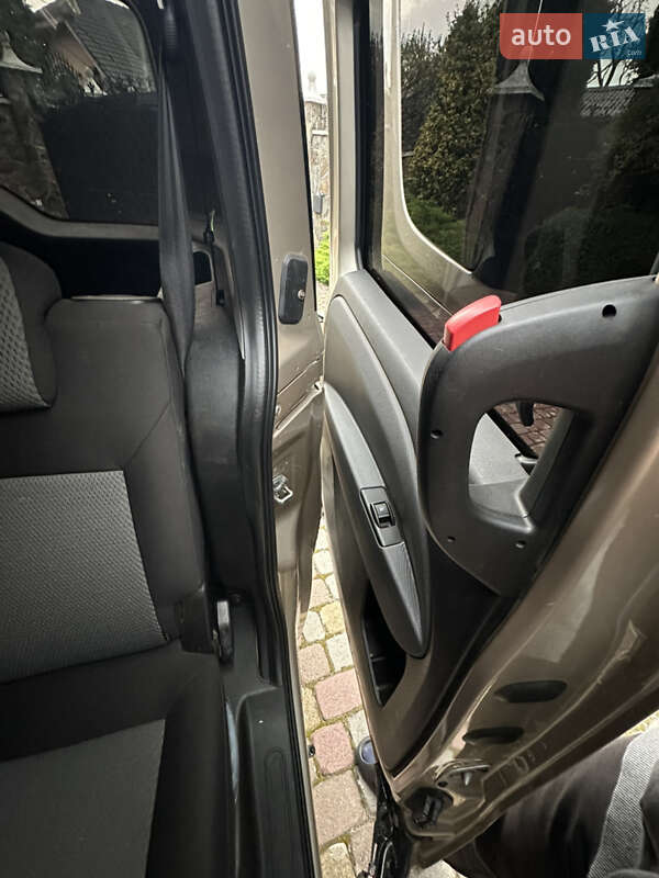 Мінівен Fiat Doblo 2009 в Тячеві фото 10 Мінівен Fiat Doblo 2009 в Тячеві
